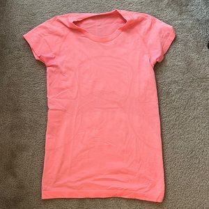 Lululemon Swiftly Tech Short Sleeved Shirt